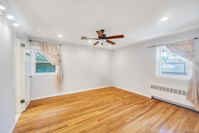 Building Photo - 51 Bellwood Dr