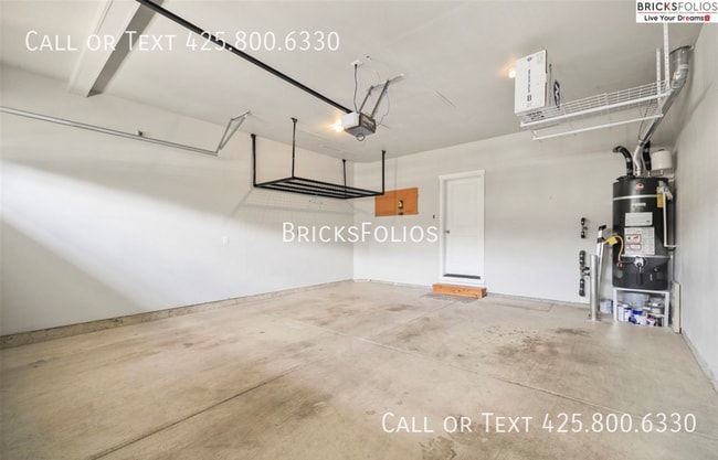 Building Photo - 10550 Sheridan Cres NE