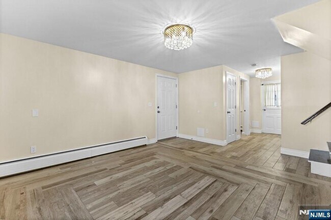 Building Photo - 234 Totowa Rd