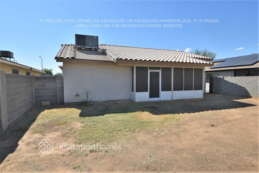 Building Photo - 10219 N 89th Ave