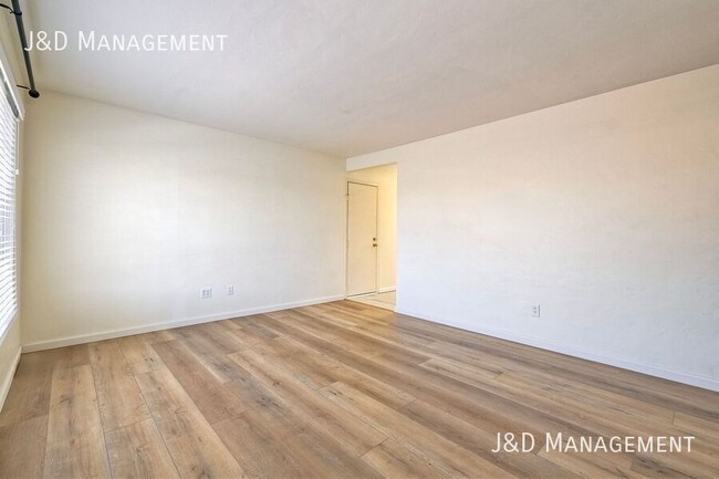 Building Photo - 3341 Chamoune Ave