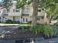 Building Photo - 160 Willow Springs