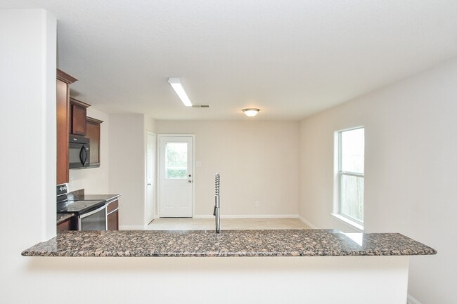 Building Photo - 17119 Hawks Landing Dr