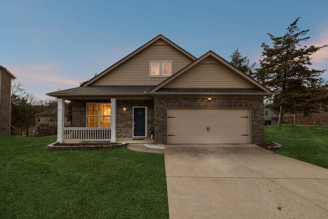 Building Photo - 3 Bedroom 3 Bath Home in Mt Juliet Now Lea...