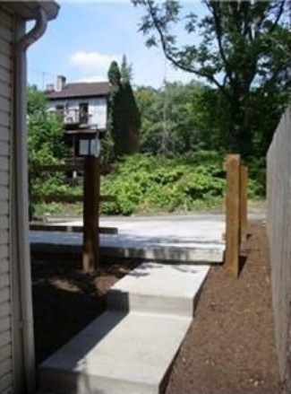 Building Photo - North Shore - 4 BR, 2 Bath with High-End K...