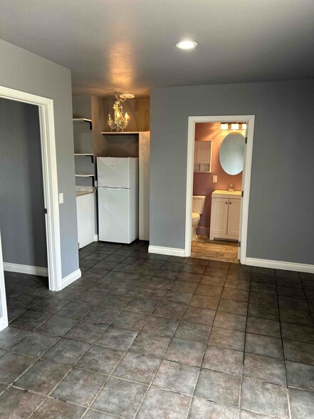 Building Photo - 38220 Trifone Rd