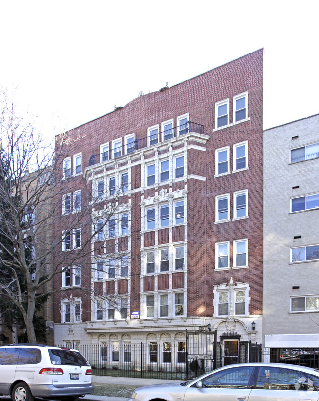 Primary Photo - Kenmore East Apartments