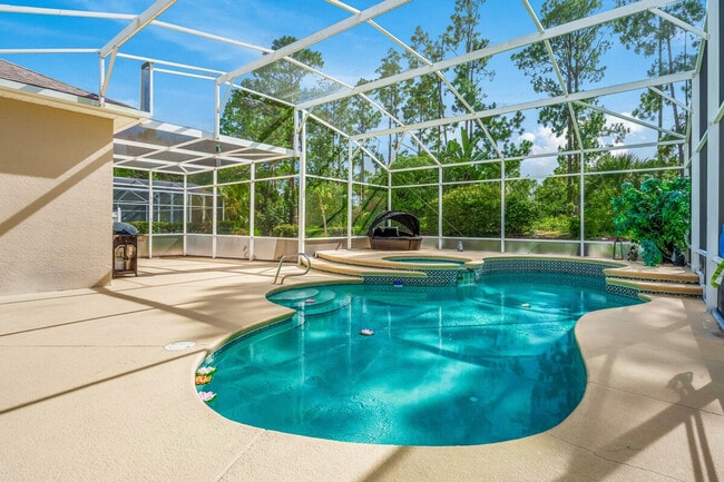 Building Photo - 412 N Hampton Dr