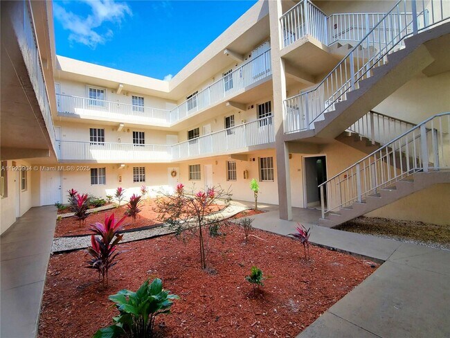 Building Photo - 6065 NW 186th St