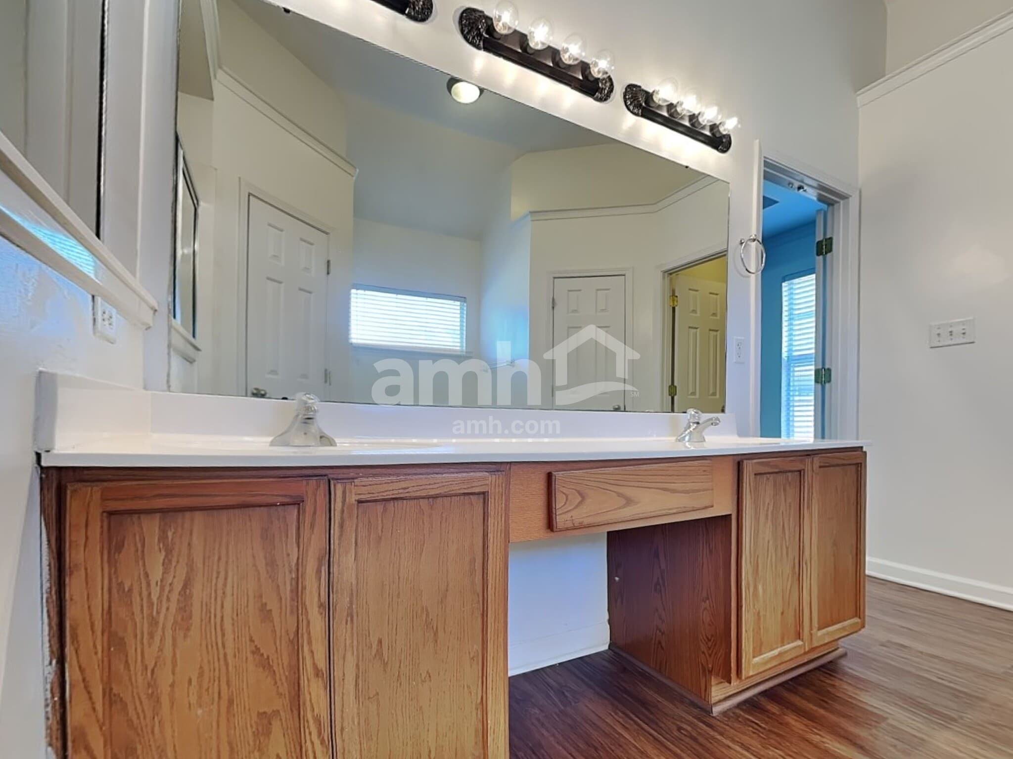 Building Photo - 11216 Arlington Trace Dr