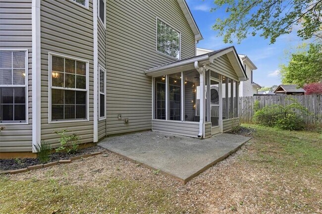 Building Photo - 3199 Liberty Commons Dr NW