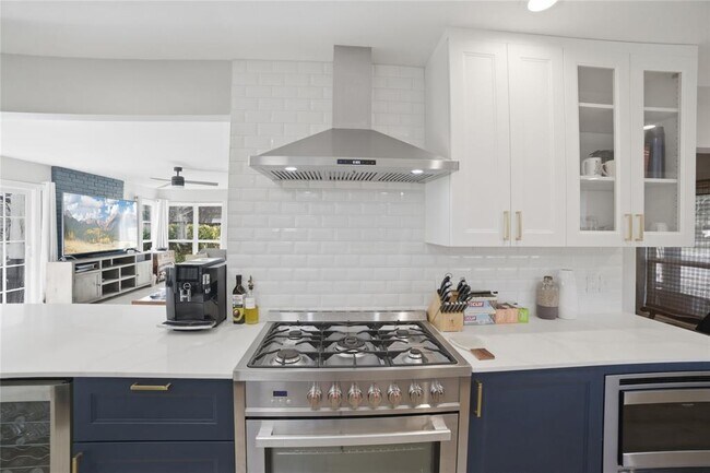 Building Photo - 1315 Quail Park Dr