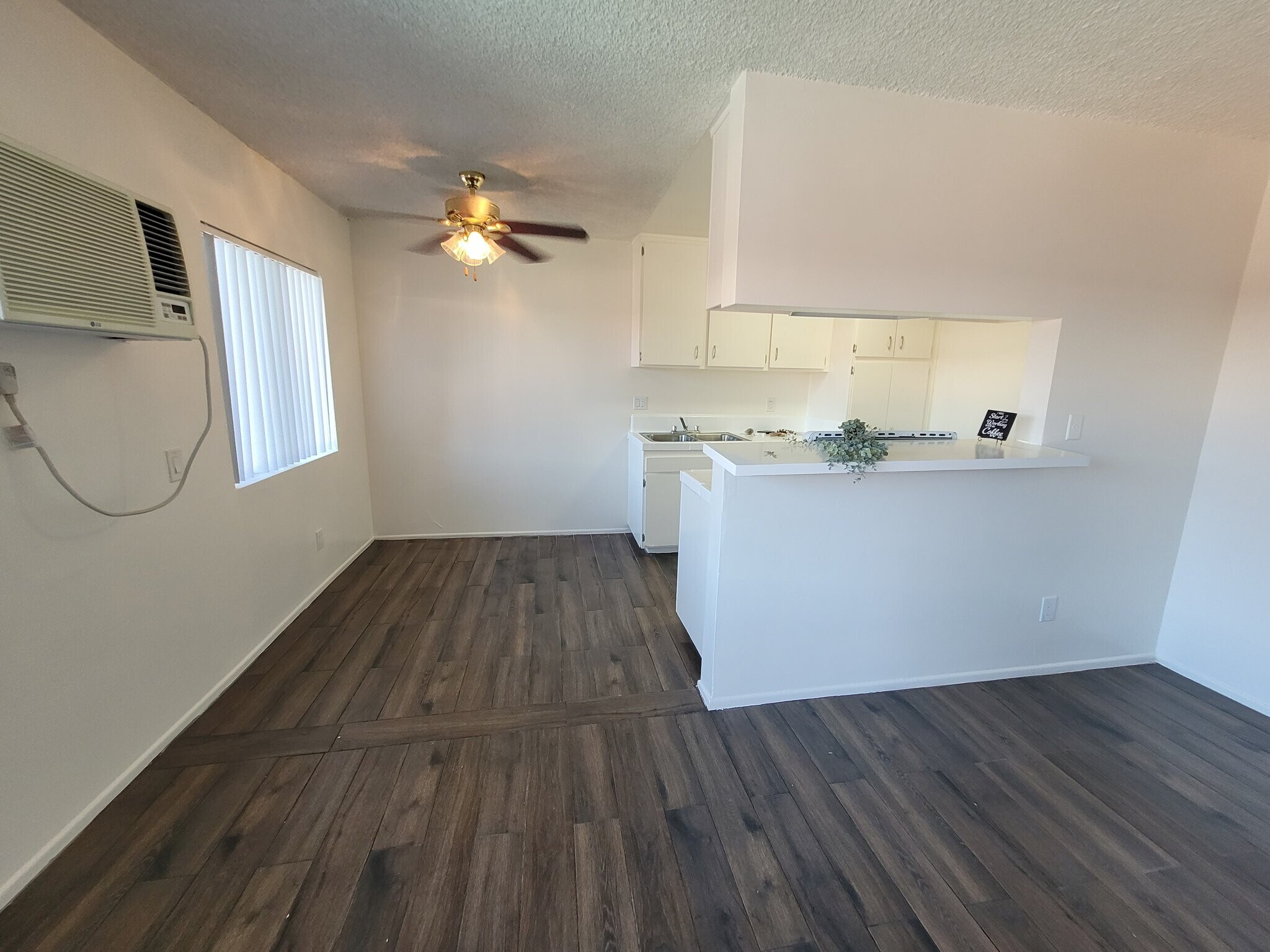 Building Photo - 8135 Langdon Ave