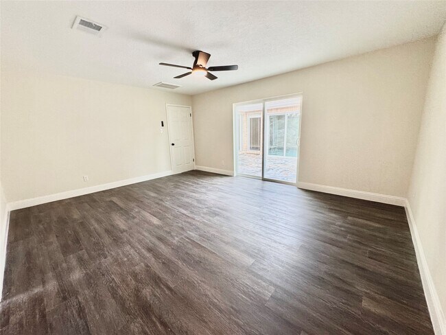 Building Photo - 14307 Piping Rock Ln