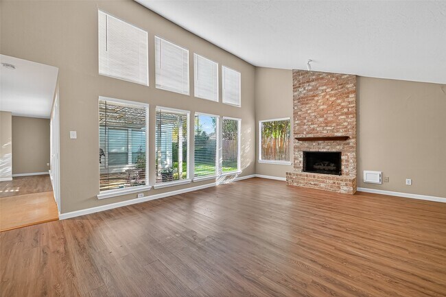 Primary Photo - 1414 S Kirkwood Rd