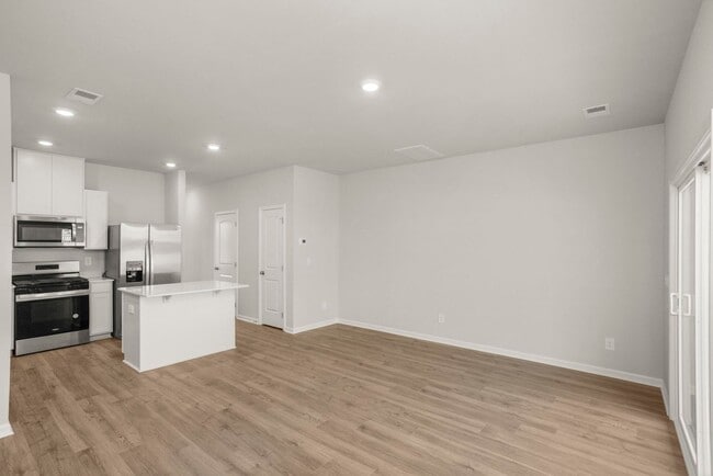 Building Photo - 2985 Mallard Dr