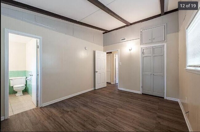 Building Photo - 4 Fulmer Ln