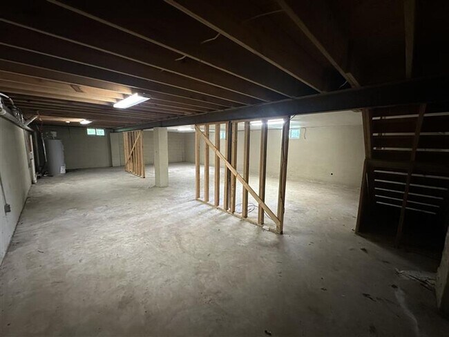 Building Photo - 3966 McDonald Rd