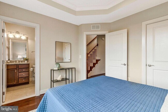 Building Photo - 4531 Westhall Dr