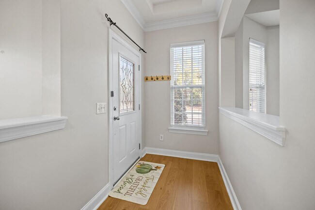 Building Photo - 10724 Alvarado Way