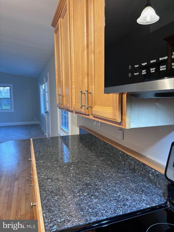 Building Photo - 720 Genessee St