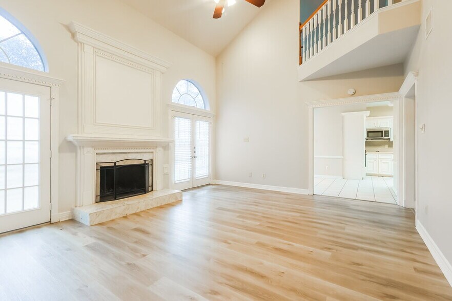 Building Photo - 3407 El James Dr