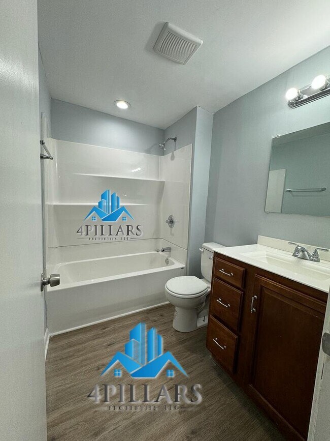 Building Photo - "Charming 2 Bed, 1 Bath Cedar Lake Rental - Ideal for Cozy Living!"