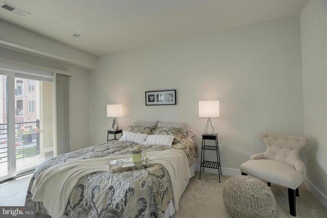 Building Photo - 2009 Richmond Hwy