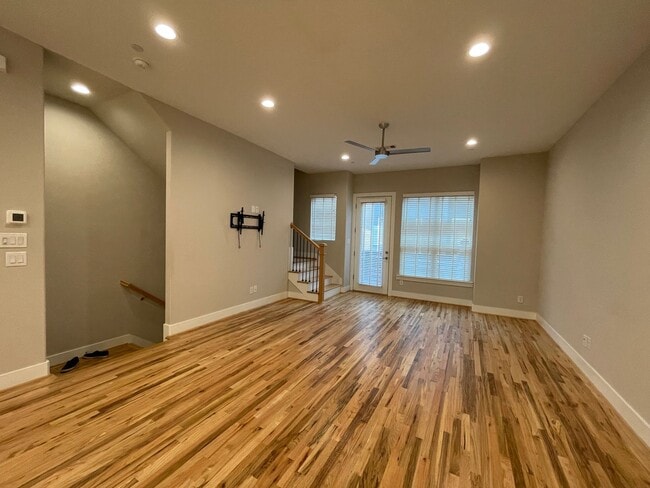 Building Photo - Modern living in trending East Dallas at METRO AT LIVE OAK!