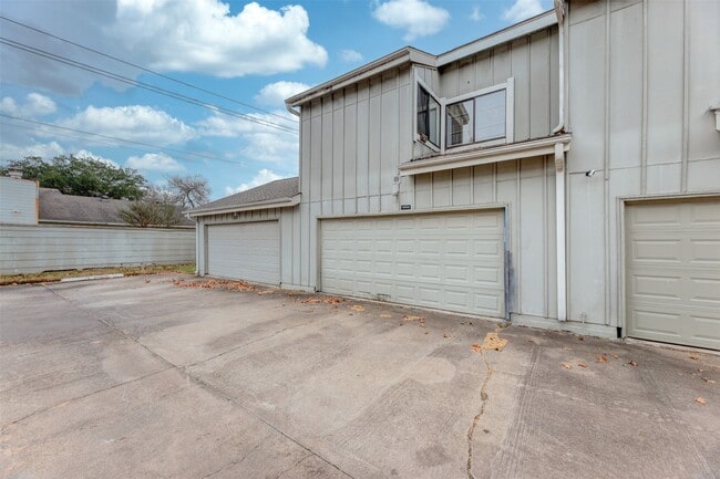 Building Photo - 12926 Greenway Chase Ct