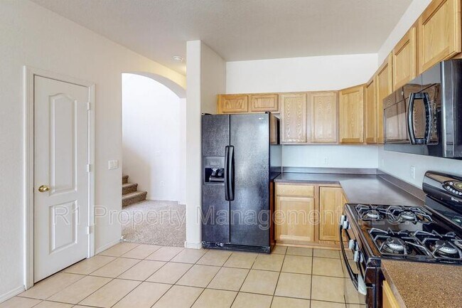 Building Photo - 6512 Los Pueblos Pl NW