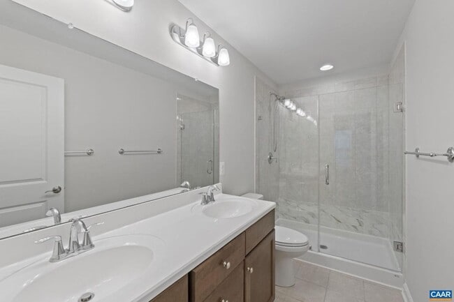 Building Photo - 4 Bedroom 3.5 Bathroom Townhouse with 2 Car Garage - Brownsville Elementary School District