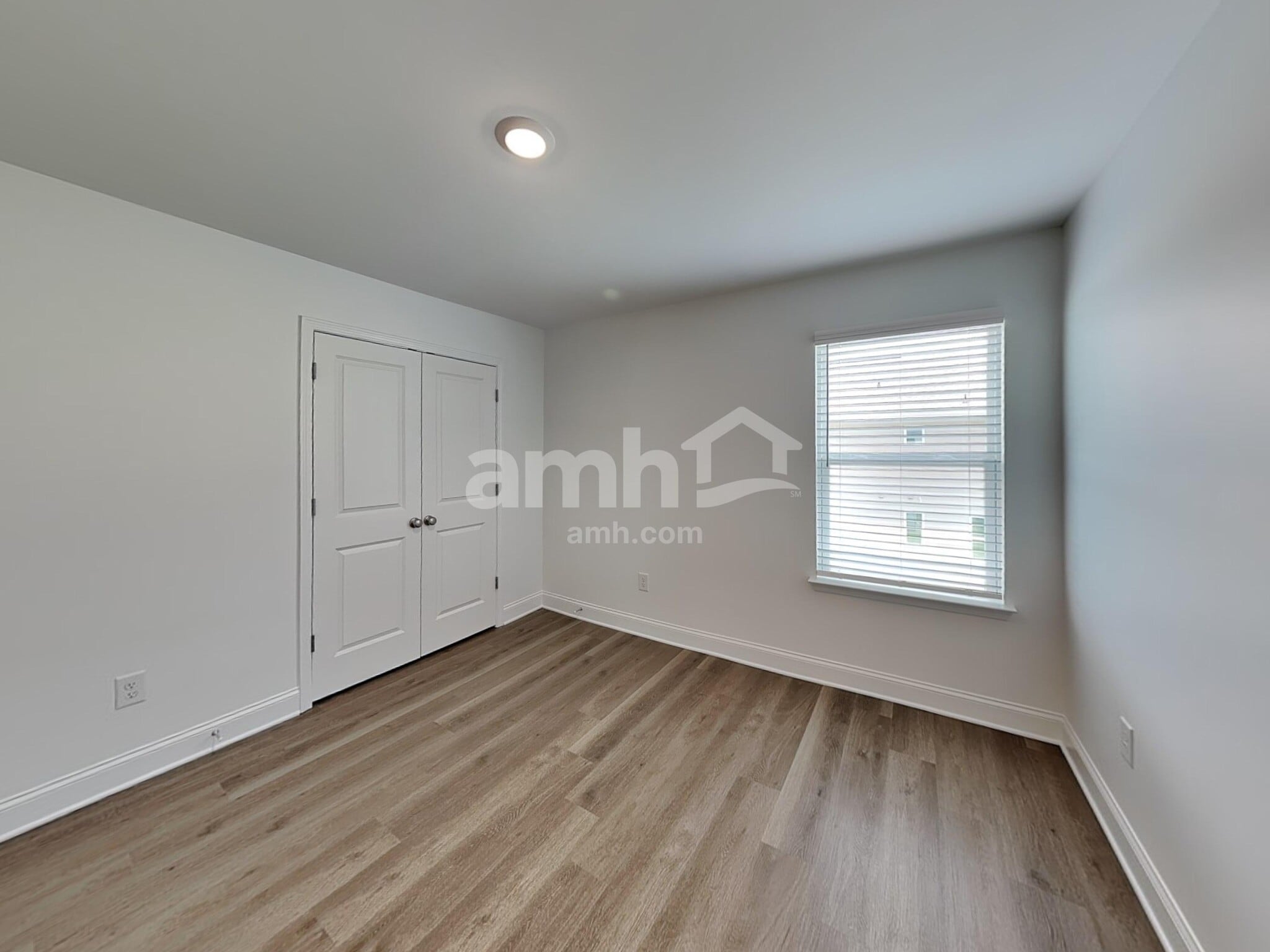 Building Photo - 116 Punderson Dr