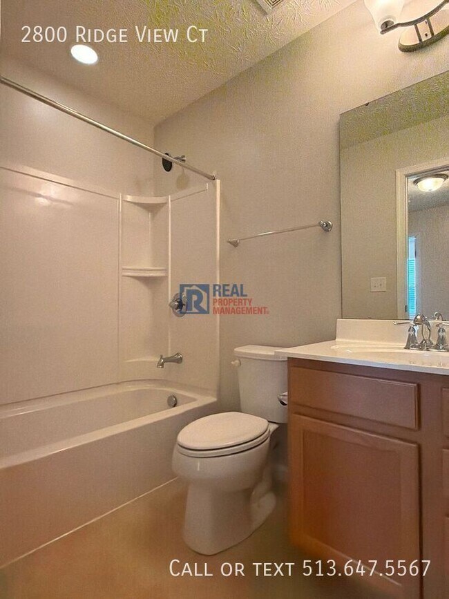 Building Photo - 2800 Ridge View Ct