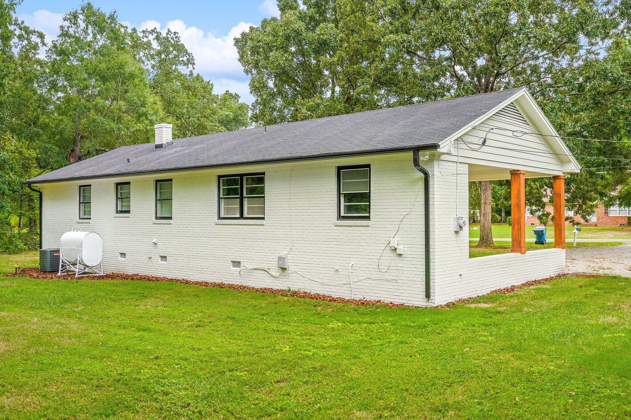 Building Photo - 205 Buchanan Church Rd