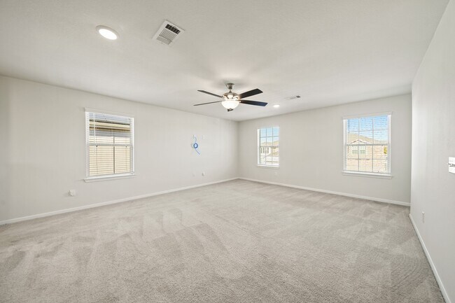 Building Photo - 312 Lippizan Dr