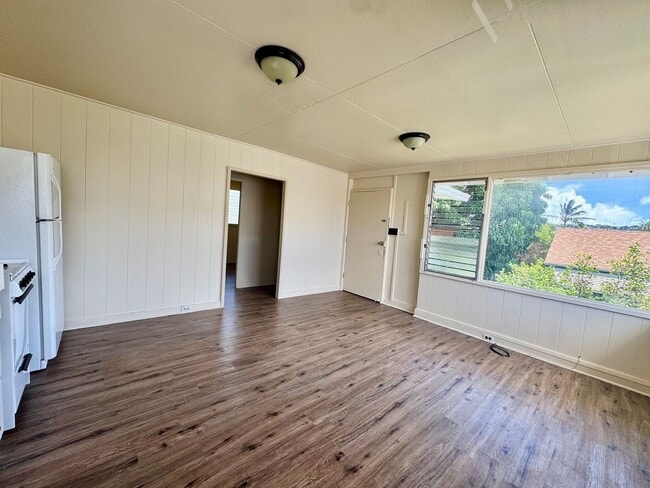 Building Photo - Lakimau Gardens LLC