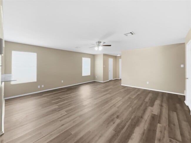 Building Photo - 3112 Crownover St