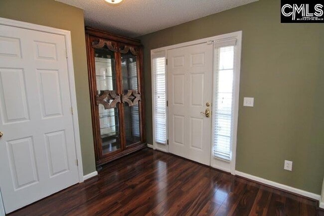 Building Photo - 5 Redbrush Ct