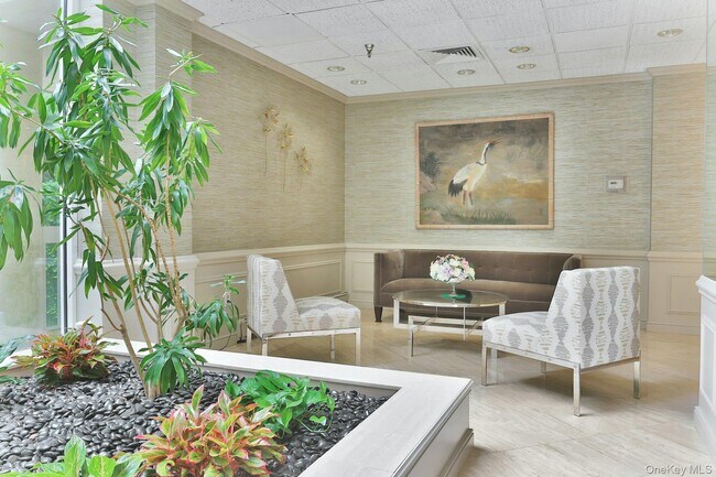 Building Photo - 1270 North Ave