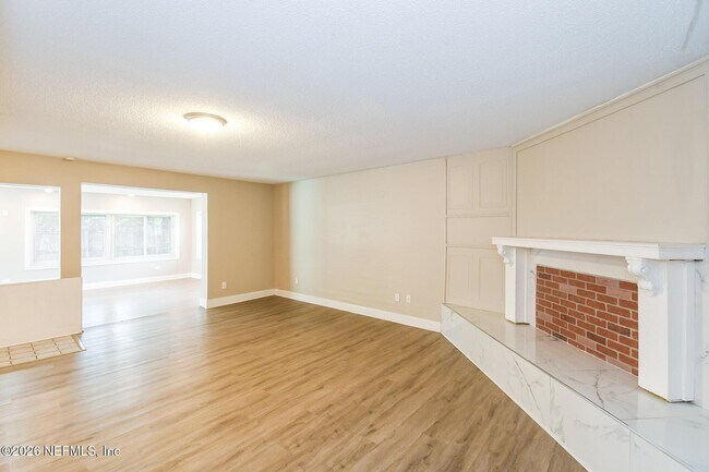Building Photo - 7215 Sharbeth Dr S