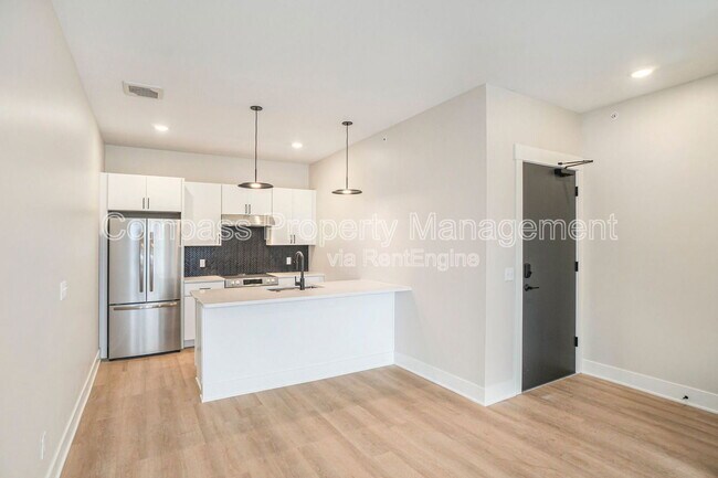 Primary Photo - 5477 32nd Ave