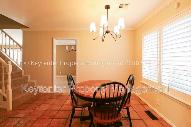 Building Photo - 3702 E 85th Pl