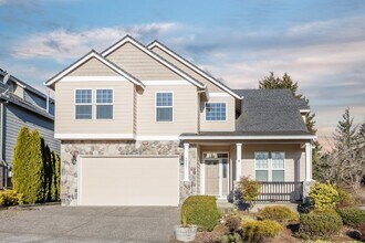 Building Photo - Beautiful 4 Bedroom home in Cascade Crest ...