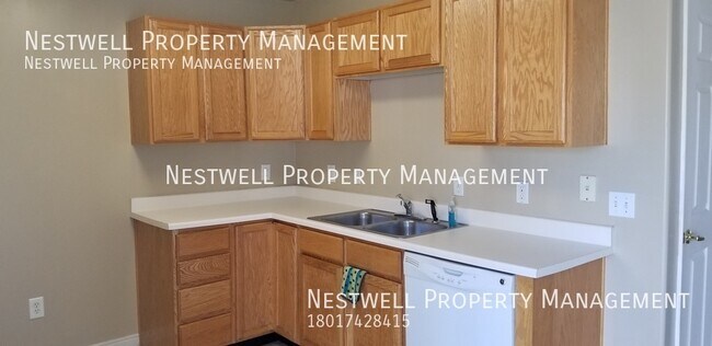 Building Photo - Cute 3-bed Townhome in West Jordan