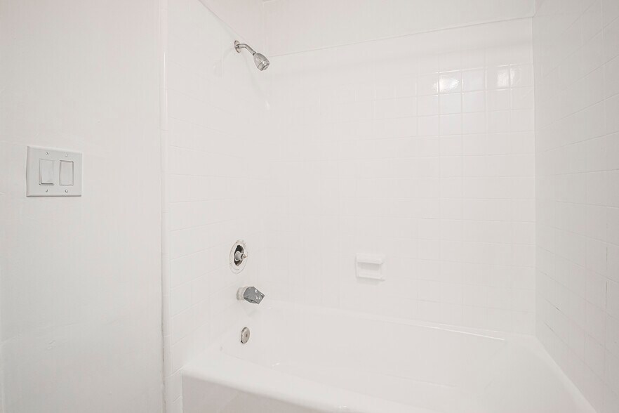 Building Photo - 5845 Interceptor St