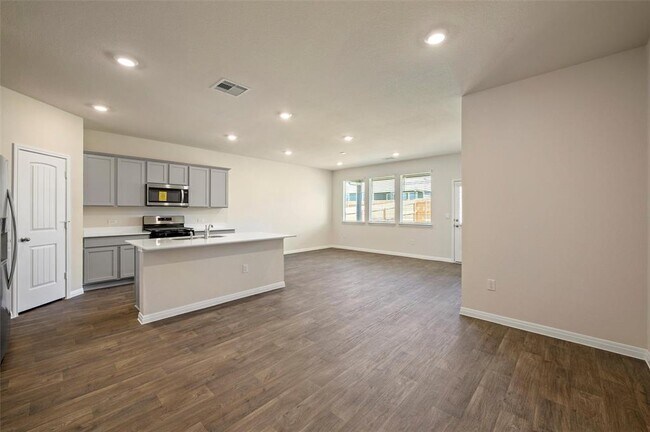 Building Photo - 224 Kickapoo Ln