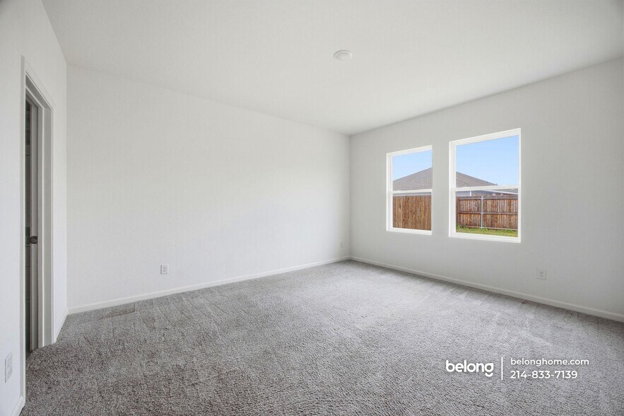 Building Photo - 10321 Holy Cross Ln