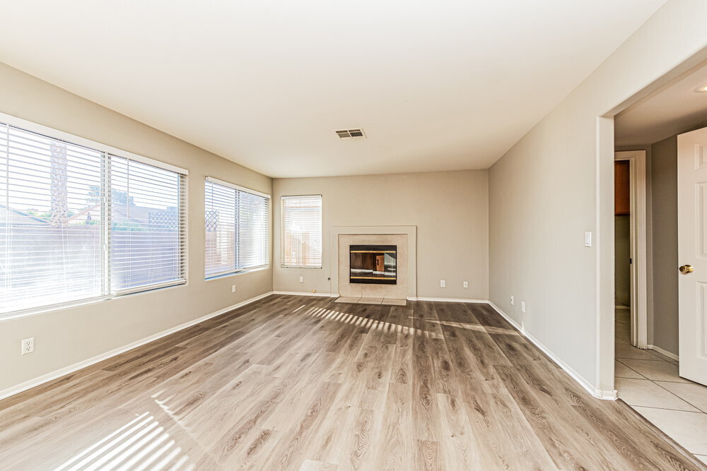 Building Photo - 4616 Reliant