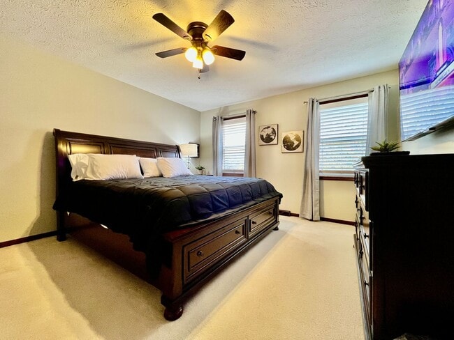 Building Photo - 7033 Willowood Dr